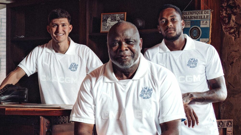 Une pièce historique" : l'OM dévoile un maillot collector pour célébrer les 125  ans du club